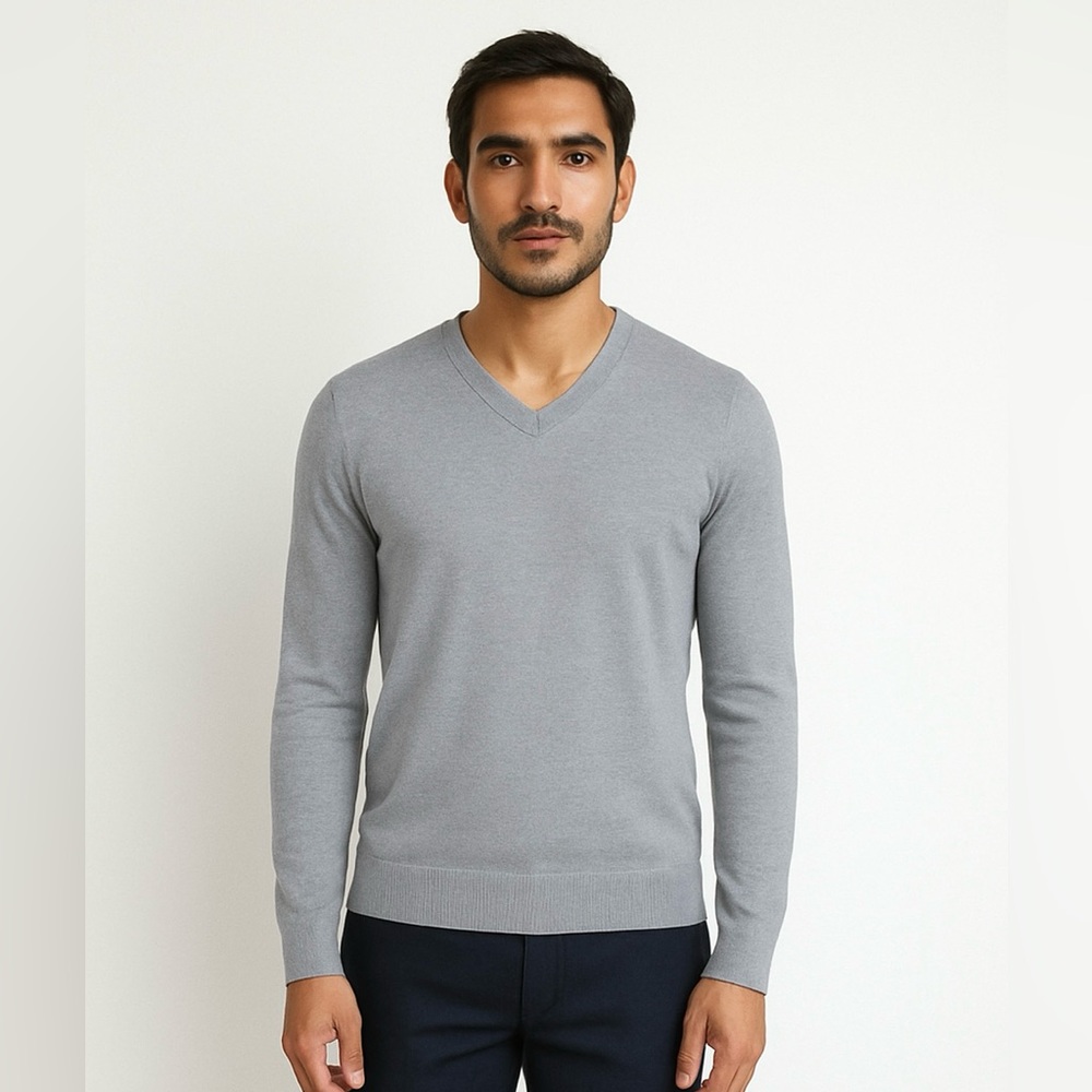 Banana Republic Men’s Heather Gret Extra Fine 100% Merino Wool Sweater Medium